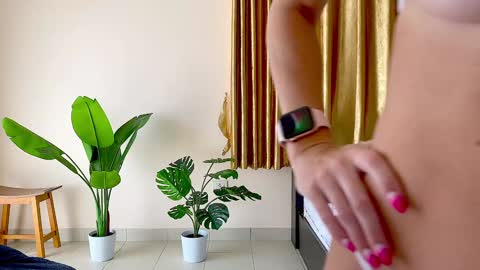 Kate  stream  1200 pm -800 pm UTC 7 online show from December 18, 7:47 am