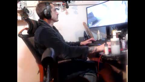 Snapshot of hotkinkytat chatting on January 1, 1:48 pm hotkinkytat online show from January 1, 1:48 pm