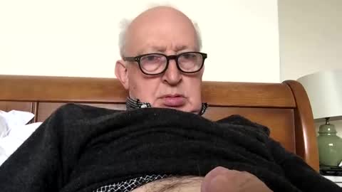 hotmuff99 online show from March 11, 3:02 pm