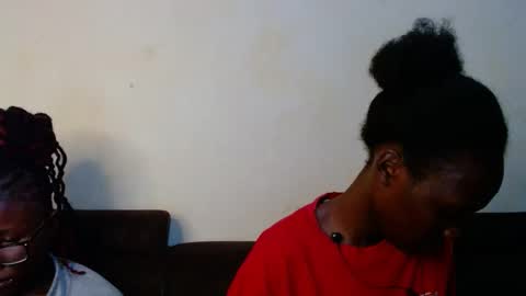 Rose online show from October 25, 5:30 pm