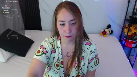 Sussy Bloom  online show from September 28, 3:01 am