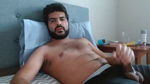 hotsexdude69 online show from December 25, 4:22 pm