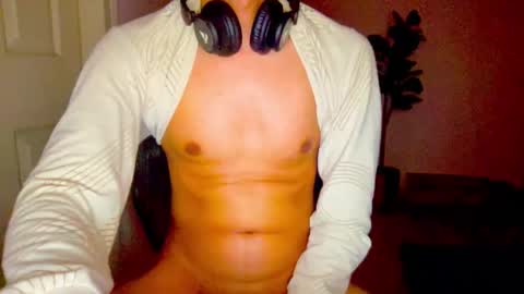 Snapshot of hotsexythighs chatting on September 24, 2:04 am Jack online show from September 24, 2:04 am