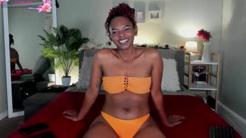 Hot Stella online show from October 9, 8:34 am