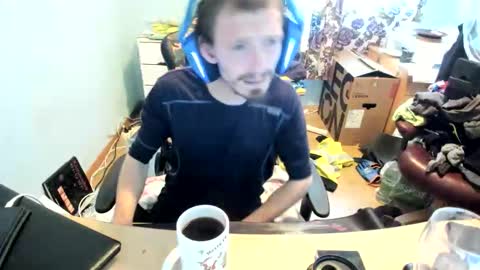 hot online show from November 16, 10:43 am