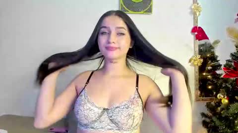 Hott Hanna online show from December 23, 8:11 am