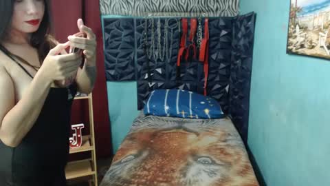 hottasianme online show from January 9, 11:25 am