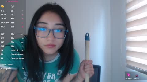 Snapshot of hottbee1 chatting on December 6, 7:45 pm AMY online show from December 6, 7:45 pm