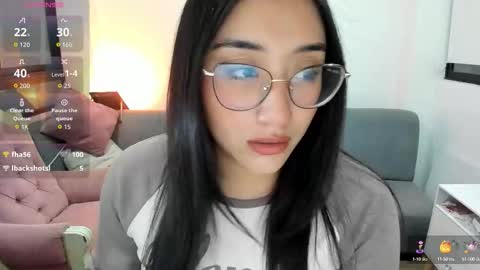 Snapshot of hottbee1 chatting on October 11, 3:32 pm AMY online show from October 11, 3:32 pm