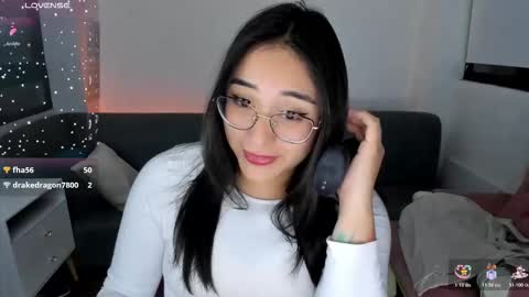 Snapshot of hottbee1 chatting on November 19, 9:26 pm AMY online show from November 19, 9:26 pm