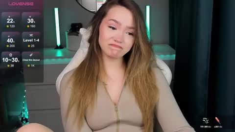 hello Im Eva online show from September 18, 6:10 pm