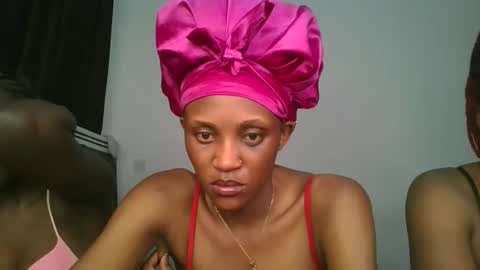 Snapshot of hottie_chyna chatting on December 13, 8:36 pm hottie_chyna online show from December 13, 8:36 pm