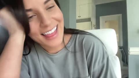 --- Dana May online show from January 12, 8:47 pm