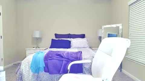 Snapshot of hottxgilf chatting on November 21, 5:39 am Maggie online show from November 21, 5:39 am