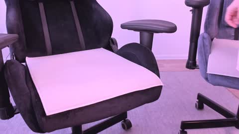 Nessie and Jessie online show from January 26, 7:32 am