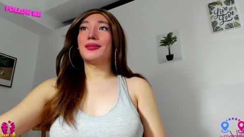 crishinahotty online show from December 21, 6:12 pm