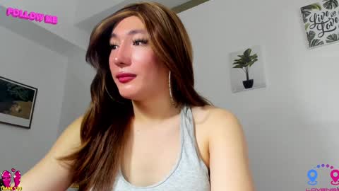 crishinahotty online show from December 24, 6:33 am