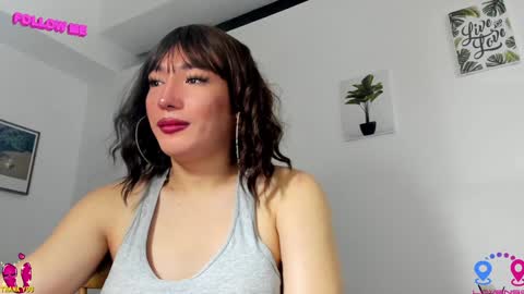 crishinahotty online show from January 10, 10:06 am