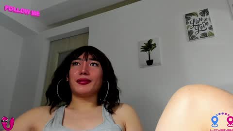 crishinahotty online show from January 13, 9:08 am