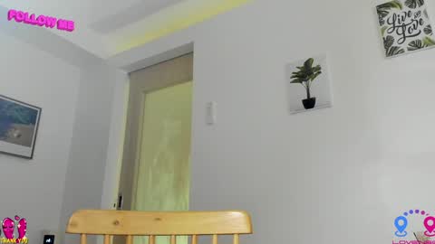 crishinahotty online show from January 18, 2:36 am