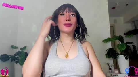 crishinahotty online show from January 24, 7:08 am