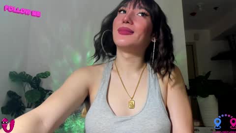 crishinahotty online show from January 25, 4:23 am