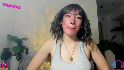 crishinahotty online show from January 27, 9:13 am