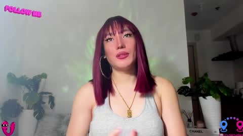 crishinahotty online show from February 13, 1:40 am