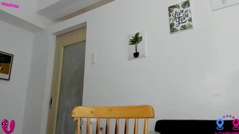 crishinahotty online show from September 24, 2:15 am