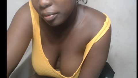 hottylissa1 online show from October 13, 7:03 pm