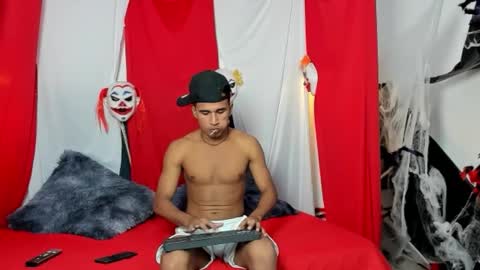 Snapshot of hotvain_cum23 chatting on October 14, 7:58 pm hotvain_cum23 online show from October 14, 7:58 pm