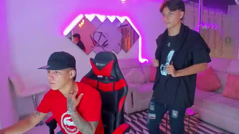 Snapshot of houseofwarrios chatting on November 18, 4:06 am we are Harry Jersi pablo and our mod talco online show from November 18, 4:06 am