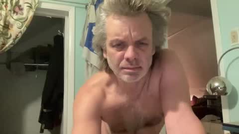 howlingatnothing online show from November 23, 11:59 pm