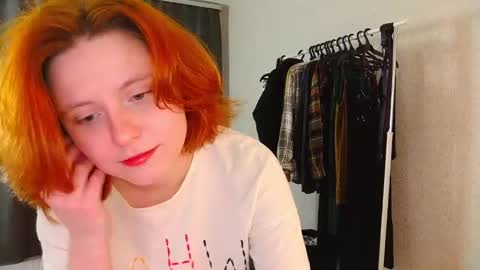 Snapshot of hua_lian chatting on March 8, 2:12 am Alice online show from March 8, 2:12 am