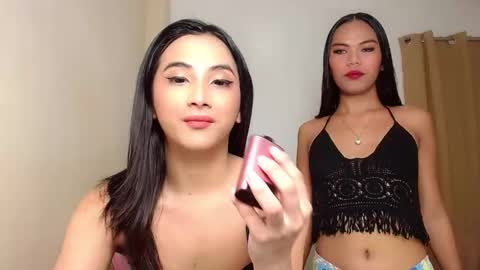 Snapshot of hugeasiancockandrea chatting on December 1, 5:35 pm drea online show from December 1, 5:35 pm