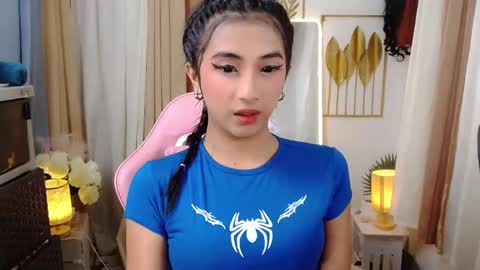 Snapshot of hugeasiancockandrea chatting on March 7, 3:39 pm drea online show from March 7, 3:39 pm