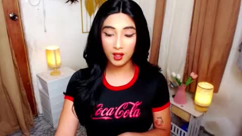 Snapshot of hugeasiancockandrea chatting on October 24, 3:52 pm drea online show from October 24, 3:52 pm