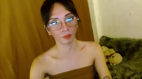 Snapshot of hugecock_caraxx chatting on January 4, 12:59 am Cara online show from January 4, 12:59 am