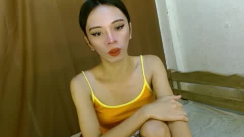 Snapshot of hugecock_caraxx chatting on February 13, 2:01 am Cara online show from February 13, 2:01 am