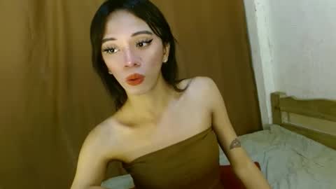 Snapshot of hugecock_caraxx chatting on February 18, 8:49 am Cara online show from February 18, 8:49 am