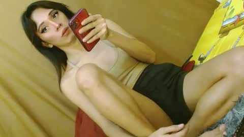 Snapshot of hugecock_caraxx chatting on March 2, 11:53 pm Cara online show from March 2, 11:53 pm