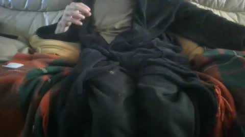 hugenob4u online show from November 2, 3:25 pm