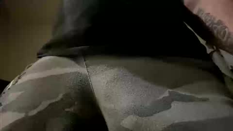 Snapshot of hughfat chatting on October 10, 1:59 am hughfat online show from October 10, 1:59 am