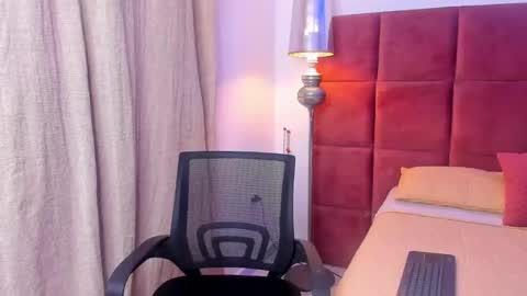 Hugo Cano online show from October 19, 2:34 am