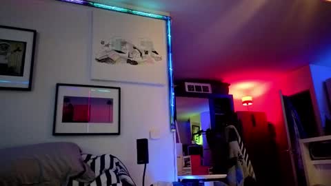 Hugo online show from January 8, 8:39 pm