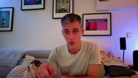 Hugo online show from January 13, 9:42 pm