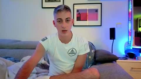 Hugo online show from November 3, 10:21 pm