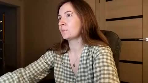 HumpyGrey online show from November 2, 5:59 pm