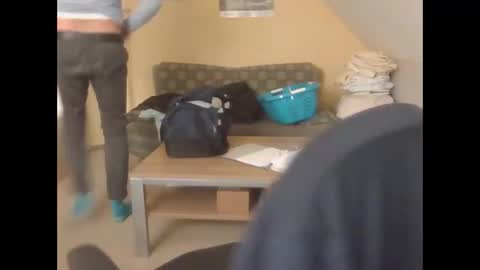 hundeleine online show from February 6, 2:26 pm