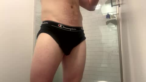 hungcollege98 online show from December 14, 9:13 pm